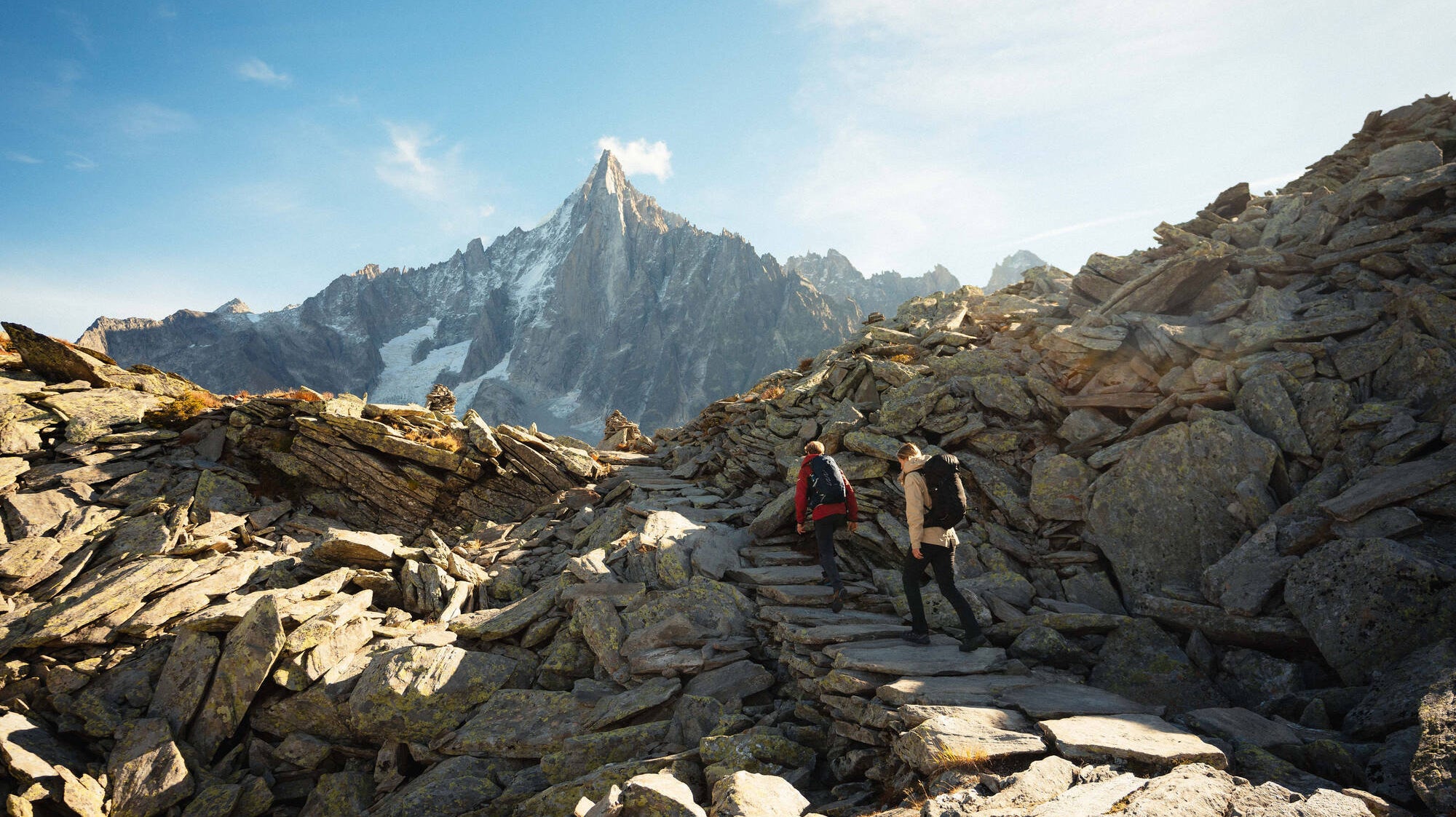 De-belangrijkste-items-voor-een-wandeltocht - Reisartikelen-nl